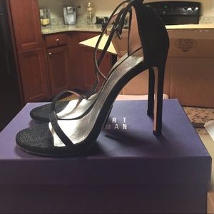 Stuart weitzman black goosebump nudist pump